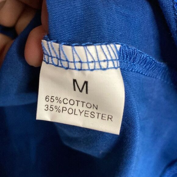 Graphic T-shirt in Blue size Medium - Picture 3 of 4